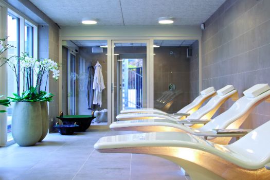 Kurbadet by Ilse Jacobsen